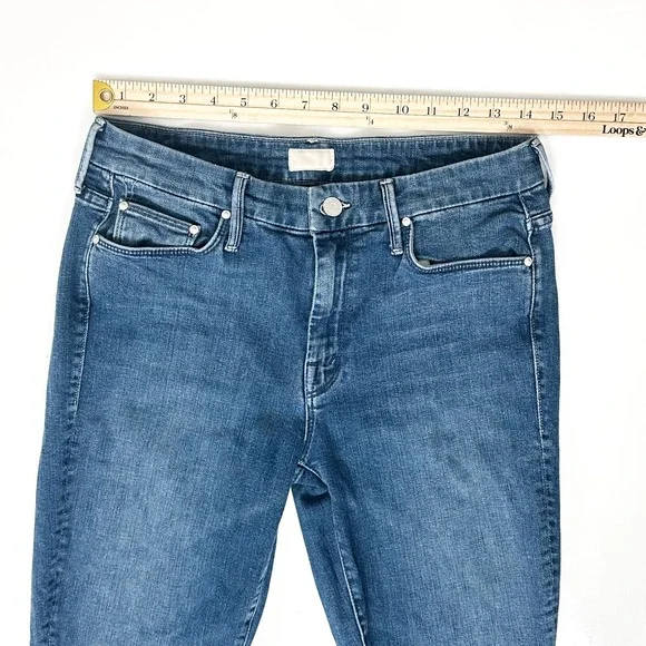 MOTHER The Looker Ankle Fray Jeans Chain of Destiny Medium Wash Size 29